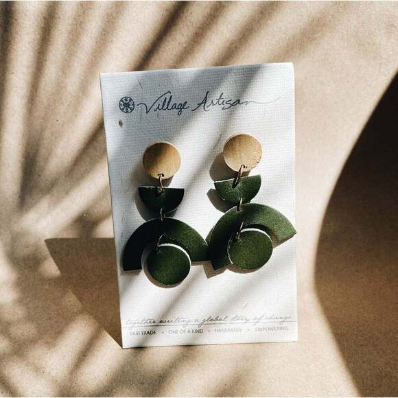 Wanda Leather Earrings in Green - Picture 2 of 4